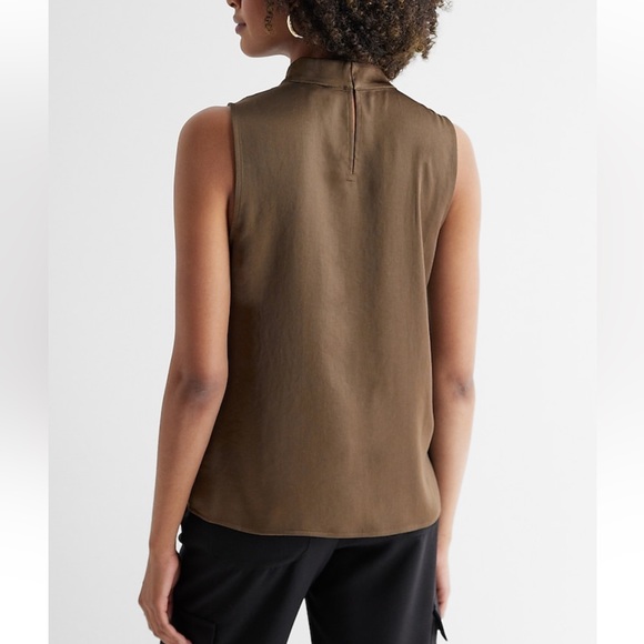 Size L Express satin mock neck tank top olive green - Picture 2 of 5